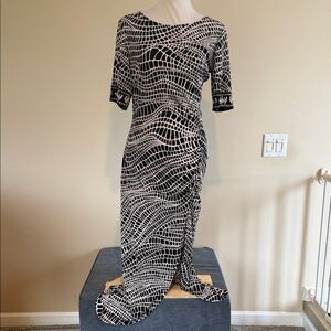 ECI New York Geometric Ruched Maxi Dress - Medium